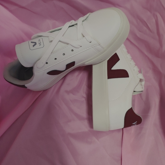 Veja Campo Sneakers - Picture 6 of 9